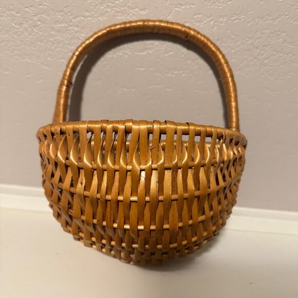 Vintage Woven Hanging Wall Basket – Boho Cottagecore Farmhouse Decor - Picture 8 of 9